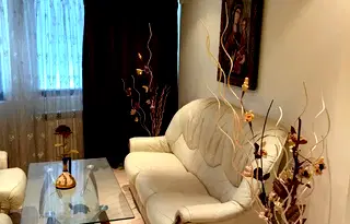 Тристаен апартамент в Перник, Център