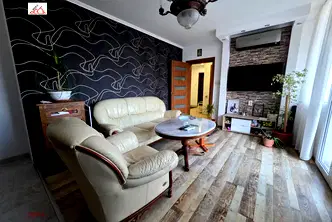 Тристаен апартамент във Враца, Център