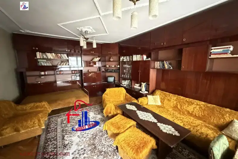 3-bedroom apartment in Shumen, Centyr