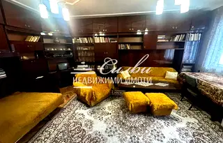 Тристаен апартамент в Шумен, Център