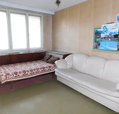 Снимка 3 — Тристаен апартамент в Търговище, Център
