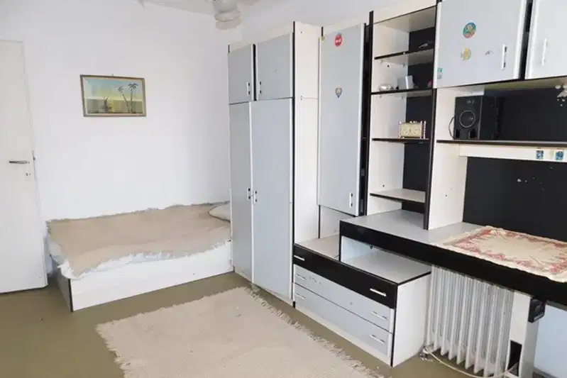 Тристаен апартамент в Търговище, Център