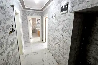 Тристаен апартамент в Раз, Център
