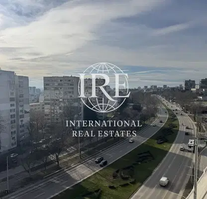 Снимка 2 — Тристаен апартамент с морска панорама в кв. Чайка, Варна