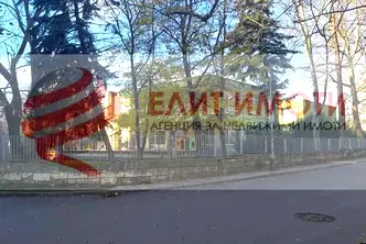 Тристаен апартамент във Варна, Чайка