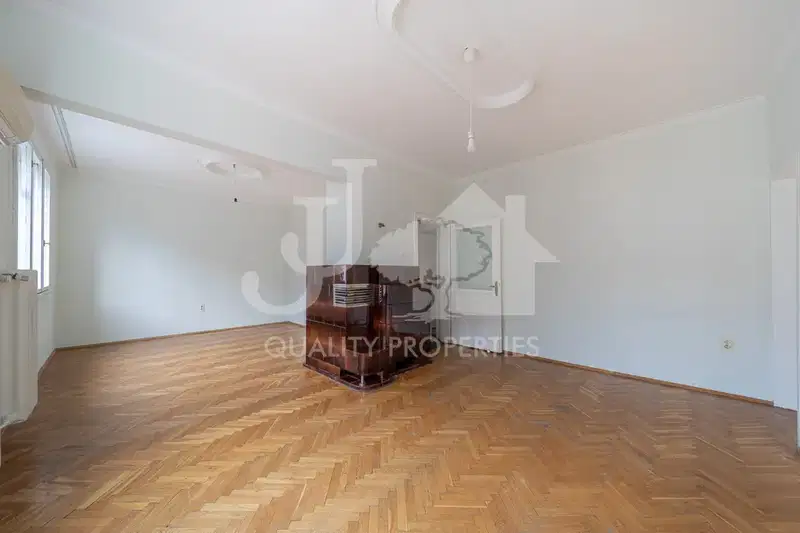 3-bedroom apartment in Sofiya, Doktorski Pametnik
