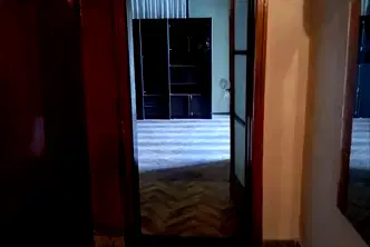 Тристаен апартамент в София, Докторски паметник