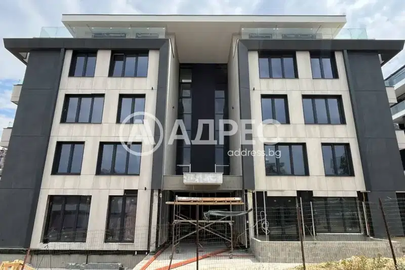 Тристаен апартамент с качествена изолация в Драгалевци
