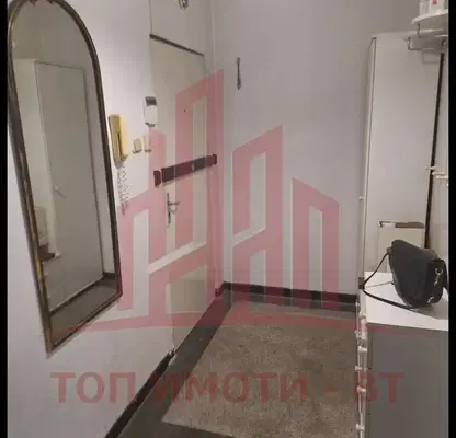 Снимка 4 — Просторен тристаен апартамент с три балкона в Дружба 1, София