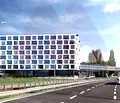 Снимка 3 — Просторен тристаен апартамент с функционално разпределение в Дружба 2