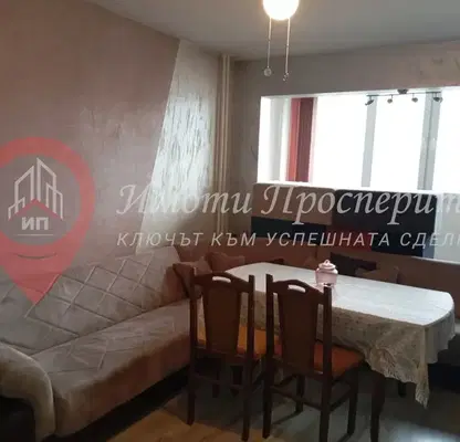 Снимка 3 — Тристаен апартамент с три балкона в Дружба 2, София