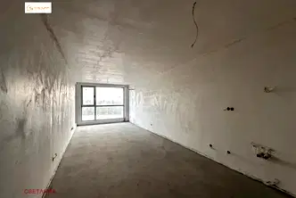 Тристаен апартамент в София, Дървеница
