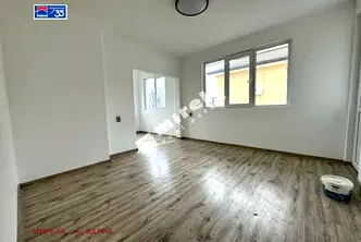 Тристаен апартамент във Варна, Галата