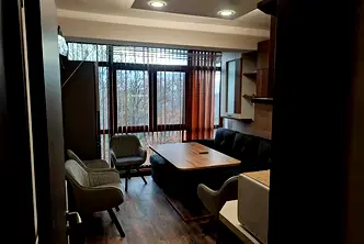 Тристаен апартамент в Шумен, Херсон