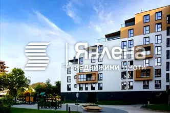 Просторен тристаен апартамент с модерни удобства в Христо Смирненски, Пловдив