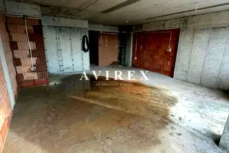 Тристаен апартамент в Пловдив, Христо Смирненски