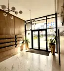 Тристаен апартамент с просторна дневна в Royal Garden 2, Пловдив