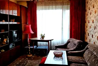 Тристаен апартамент в Перник, Хумни дол