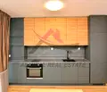 Снимка 5 — Просторен 3-стаен апартамент с южно изложение в Изгрев, Варна