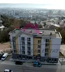 Просторен тристаен апартамент с южно изложение в Изгрев, Варна