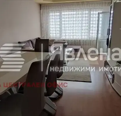 Снимка 3 — Тристаен апартамент в Перник, Изток