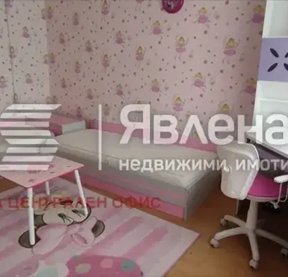 Снимка 5 — Тристаен апартамент в Перник, Изток