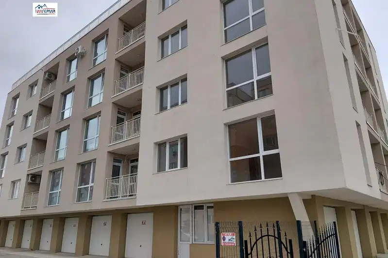3-bedroom apartment in Pernik, Iztok
