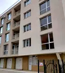 Тристаен апартамент в Перник, Изток