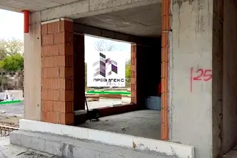 Просторен 3-стаен апартамент с дворно пространство в Каменица 2, Пловдив