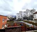 Снимка 2 — Тристаен апартамент с три изложение и големи тераси в Карпузица