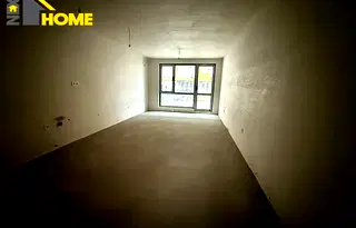 Тристаен апартамент с двор в нова сграда до Коматевско шосе