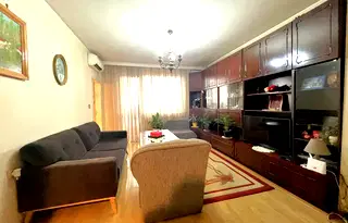Просторен тристаен апартамент с две тераси в Красно село