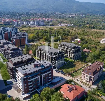 Снимка 5 — Просторен тристаен апартамент с газово подово отопление в Кръстова вада