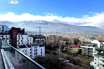 Просторен тристаен апартамент с гледка към Витоша в Кръстова вада