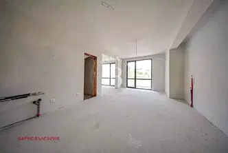 Тристаен апартамент в София, Кръстова вада