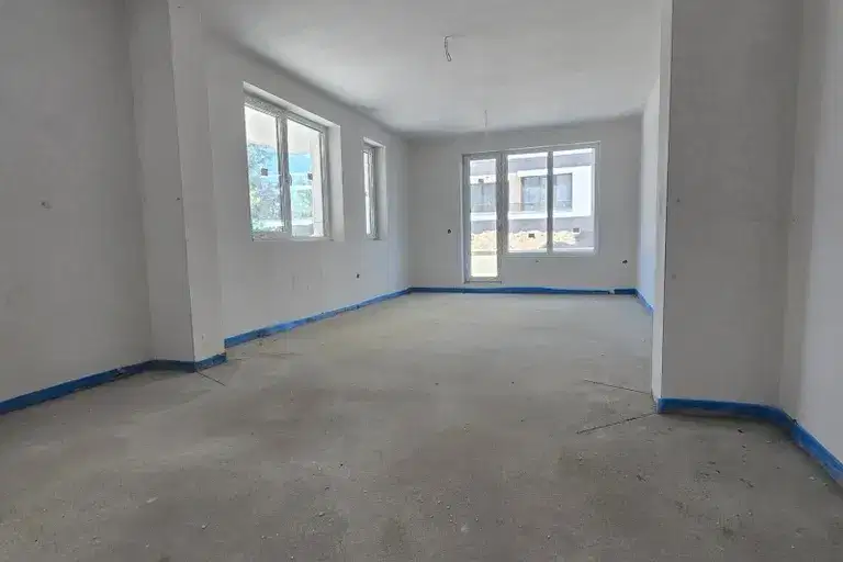 3-bedroom apartment in Sofiya, Krystova Vada