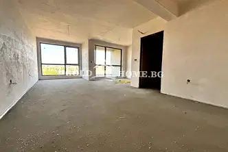 Тристаен апартамент в Пловдив, Кършияка
