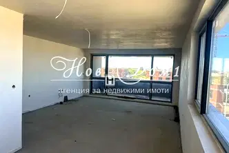 Тристаен апартамент в Пловдив, Кършияка