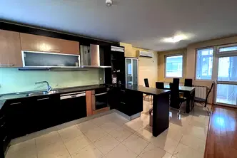 Тристаен апартамент в Пловдив, Кършияка