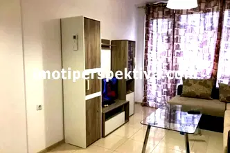 Тристаен апартамент с тераса в Кючук Париж, Пловдив