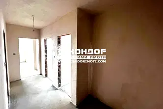 Тристаен апартамент с функционално разпределение в Кючук Париж, Пловдив
