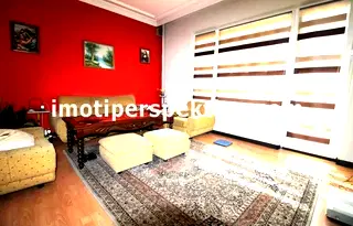 Тристаен апартамент с две тераси в Кючук Париж, Пловдив