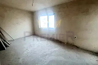 Тристаен апартамент във Варна, Левски 1