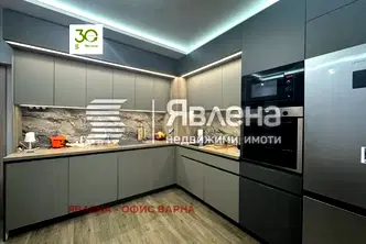 Тристаен апартамент във Варна, Левски 2