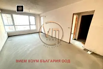Тристаен апартамент с функционално разпределение в Левски, Варна