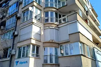 Тристаен апартамент с панорама към парк в Лозенец, София