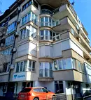 Тристаен апартамент с панорама към парк в Лозенец, София