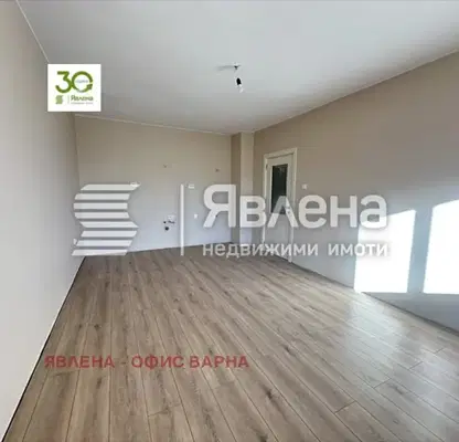 Снимка 3 — Тристаен апартамент във Варна, Лятно кино Тракия