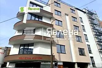 Тристаен апартамент с голяма всекидневна в Люлин 10, София