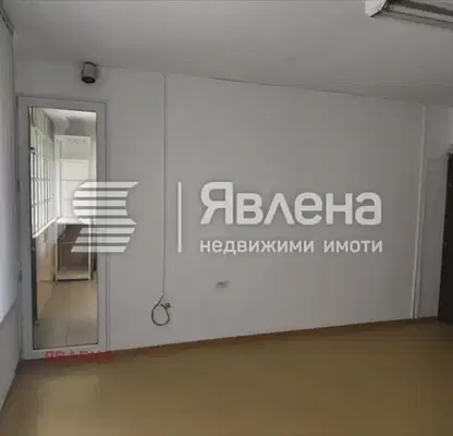 Снимка 2 — Тристаен апартамент в София, Люлин 10
